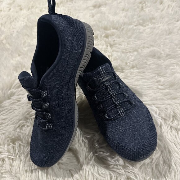 Skechers womens Air Cooled Memory Foam pull on comfort blue size 6 - Picture 1 of 9